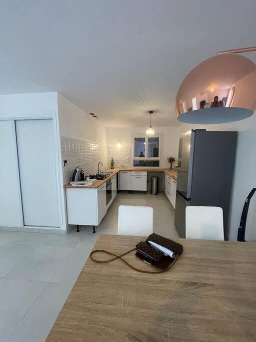 Maison 3Chambres ,Climatisee 尼姆 外观 照片