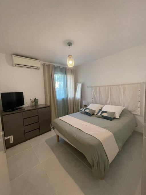 Maison 3Chambres ,Climatisee 尼姆 外观 照片
